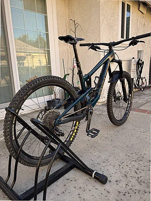 2018 Santa Cruz Nomad Carbon CCX01 Small size
