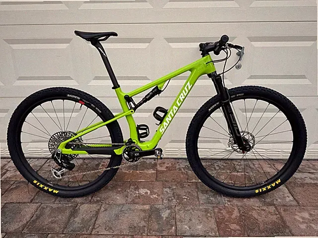 2024 Santa Cruz Blur S / Reserve Wheels / SRAM AXS XX Pwrmtr / ULT Level Brakes