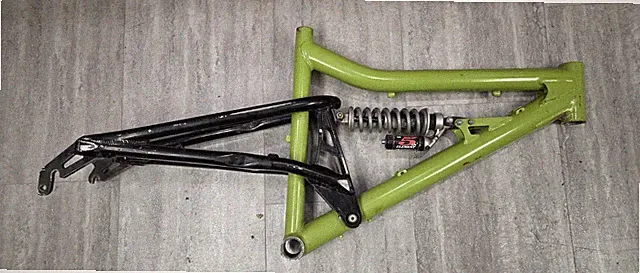 Santa Cruz Bullit Downhill DH Freeride Frame *Cracked*